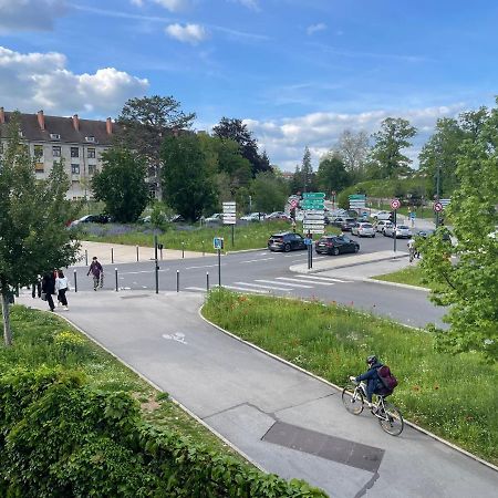 Situe A 5 Minutes De La Gare Appartement Besançon Buitenkant foto